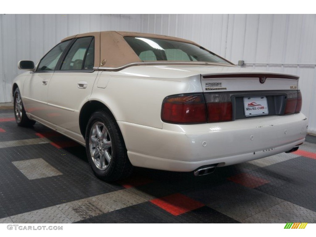 2002 Seville SLS - White Diamond / Neutral Shale photo #10
