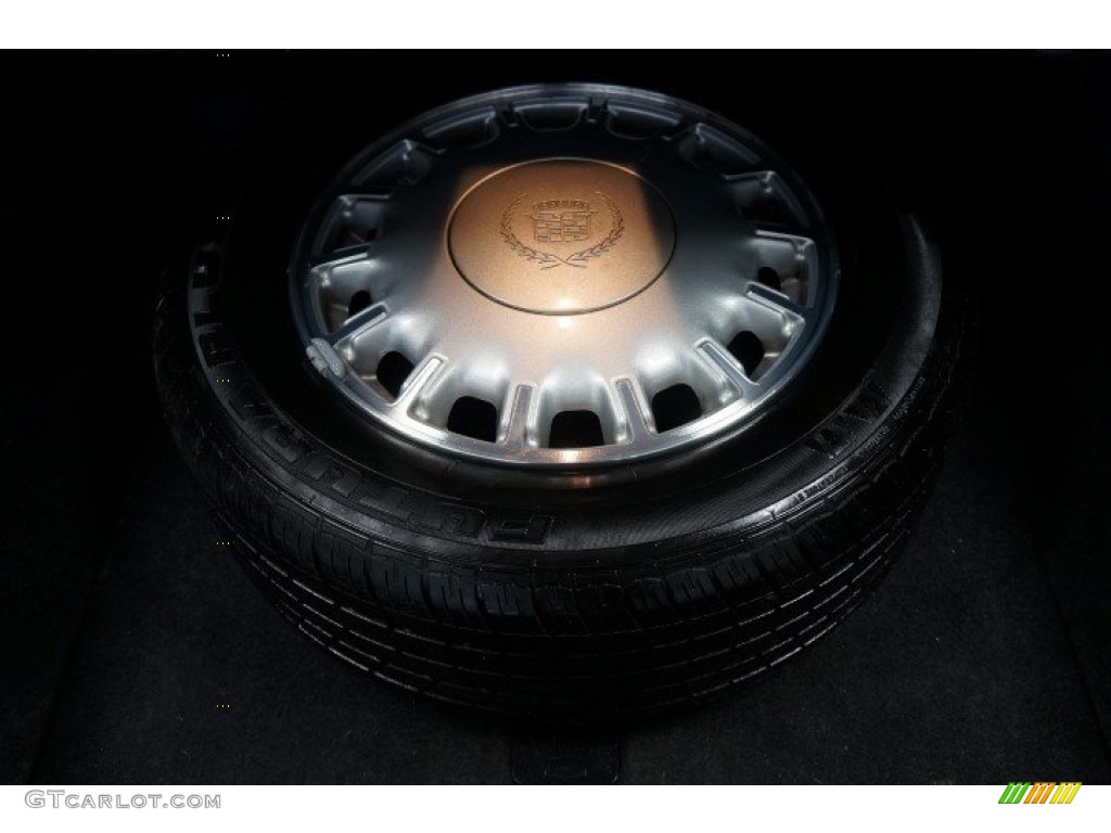 2002 Seville SLS - White Diamond / Neutral Shale photo #20