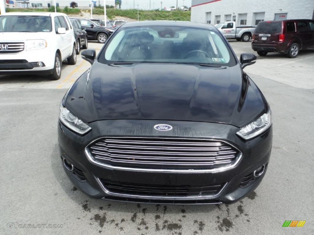 2013 Fusion Hybrid Titanium - Tuxedo Black Metallic / Charcoal Black photo #5