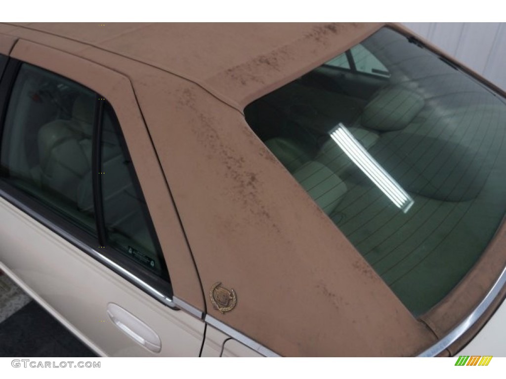 2002 Seville SLS - White Diamond / Neutral Shale photo #78