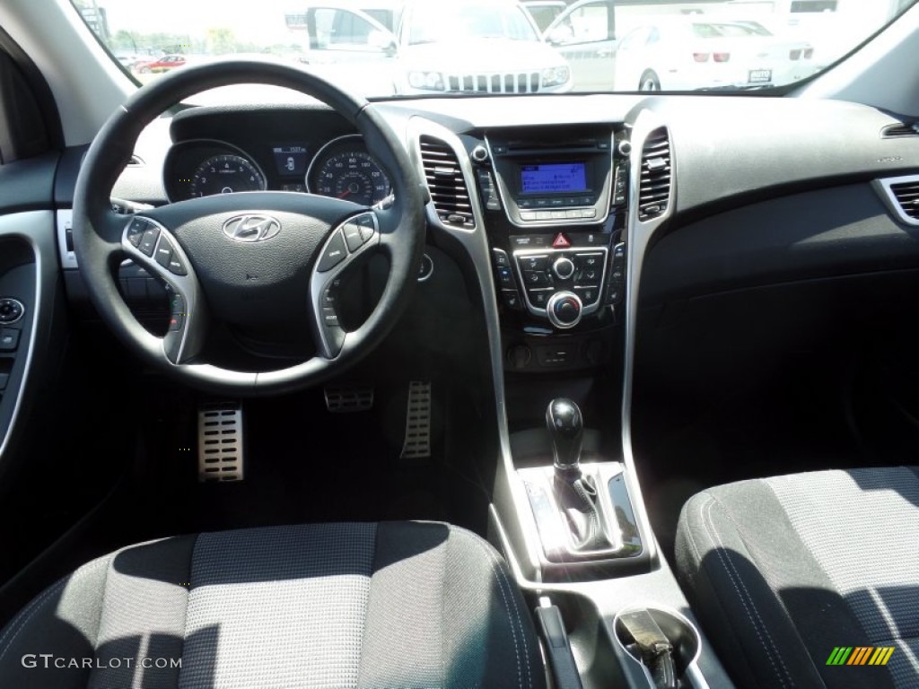 2016 Hyundai Elantra GT Standard Elantra GT Model Dashboard Photos