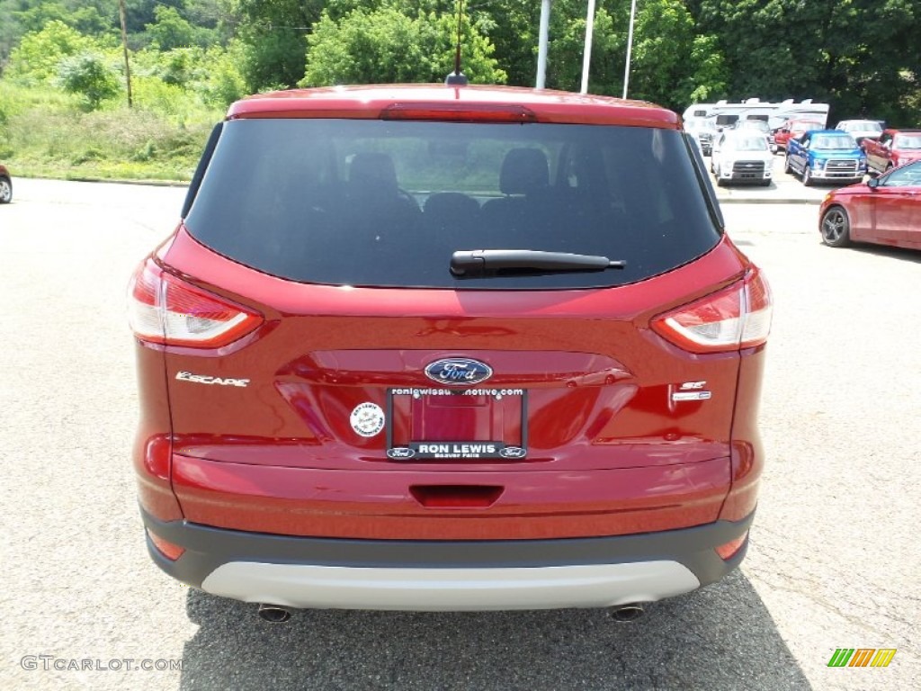 2015 Escape SE 4WD - Ruby Red Metallic / Medium Light Stone photo #4