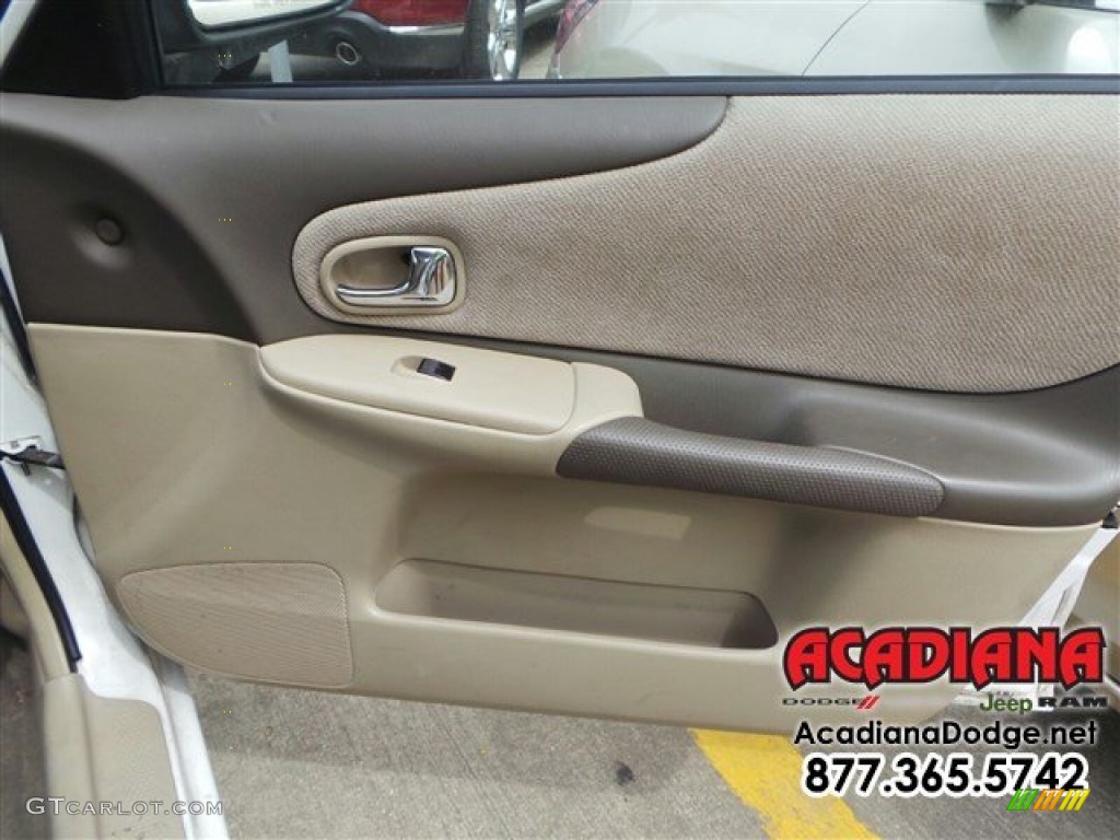 2003 Protege DX - Pure White / Beige photo #21