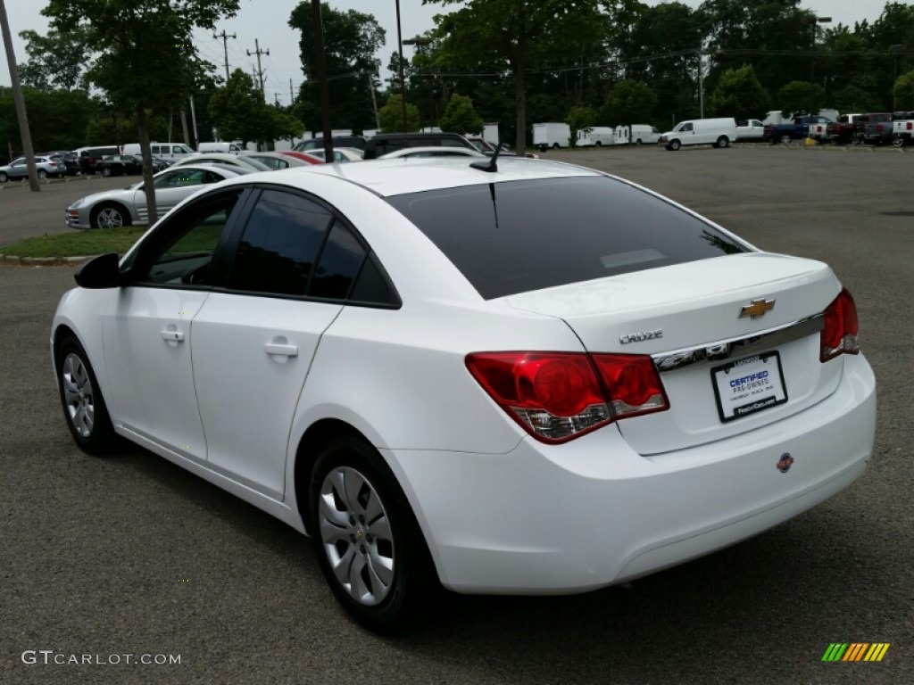 2013 Cruze LS - Summit White / Jet Black/Medium Titanium photo #9