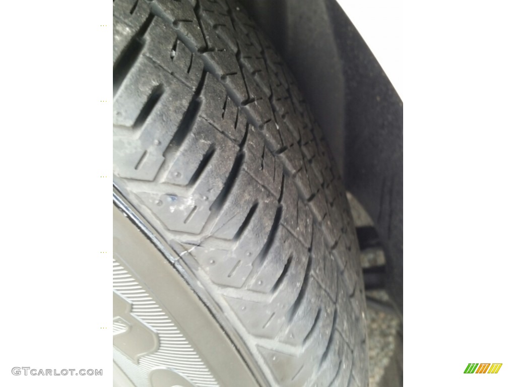 2013 Cruze LS - Summit White / Jet Black/Medium Titanium photo #22