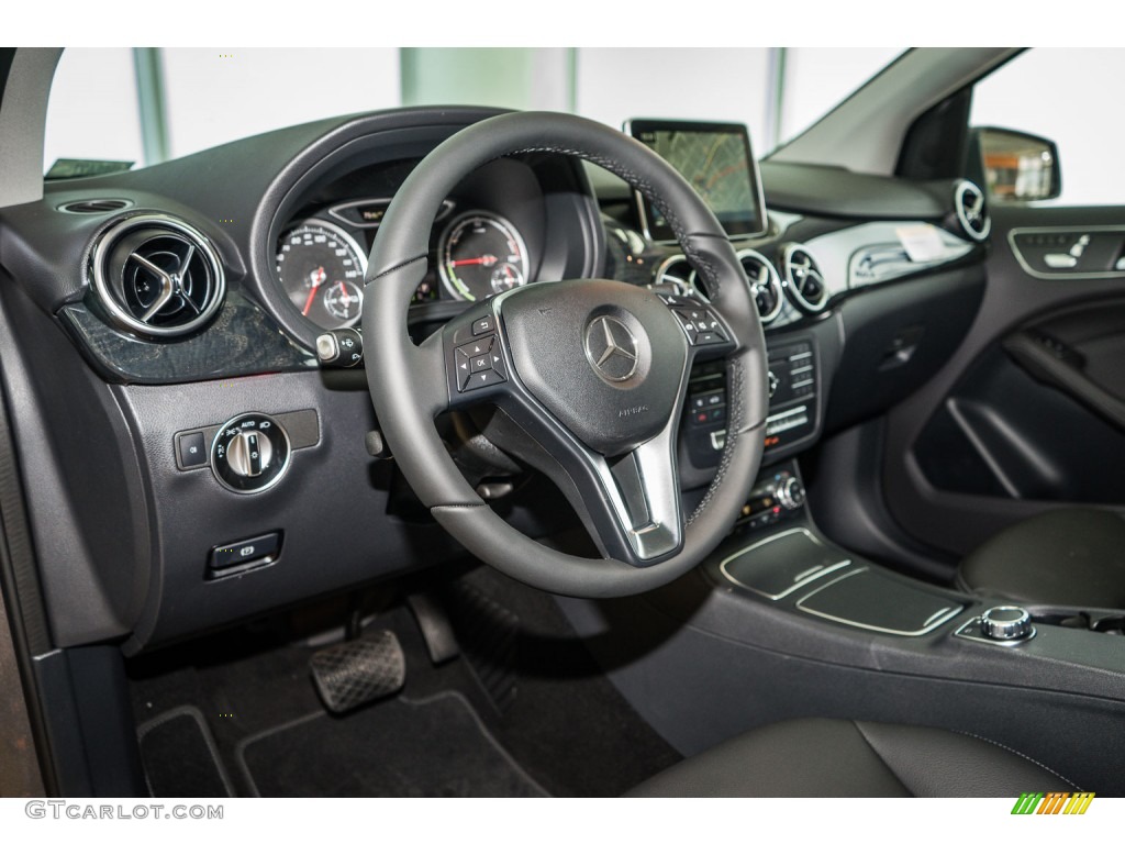 2015 Mercedes-Benz B Electric Drive Dashboard Photos