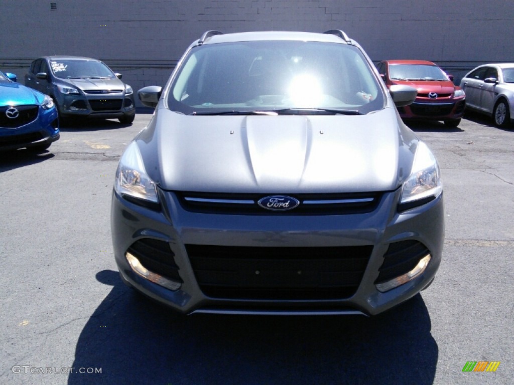 2014 Escape SE 2.0L EcoBoost 4WD - Sterling Gray / Charcoal Black photo #2