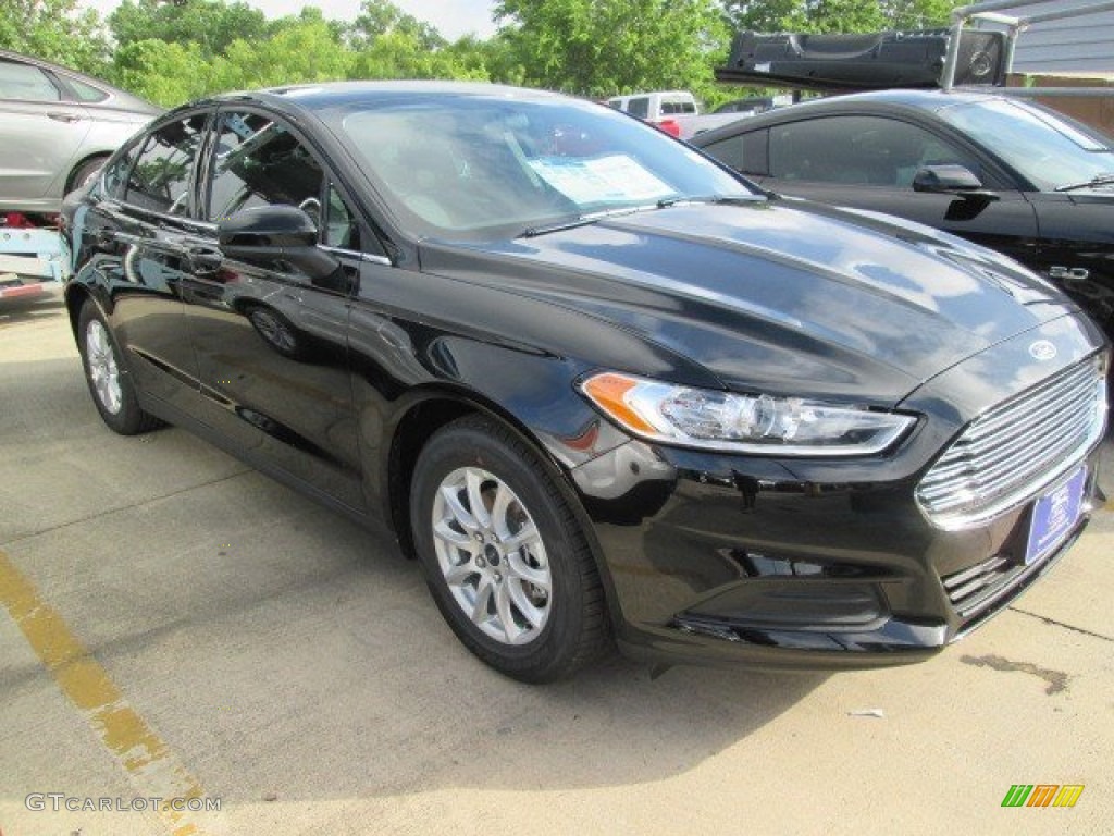 2016 Fusion S - Shadow Black / Medium Earth Gray photo #1