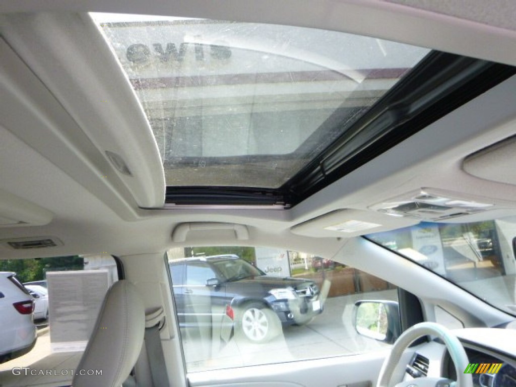 2011 Sienna XLE AWD - Silver Sky Metallic / Bisque photo #11
