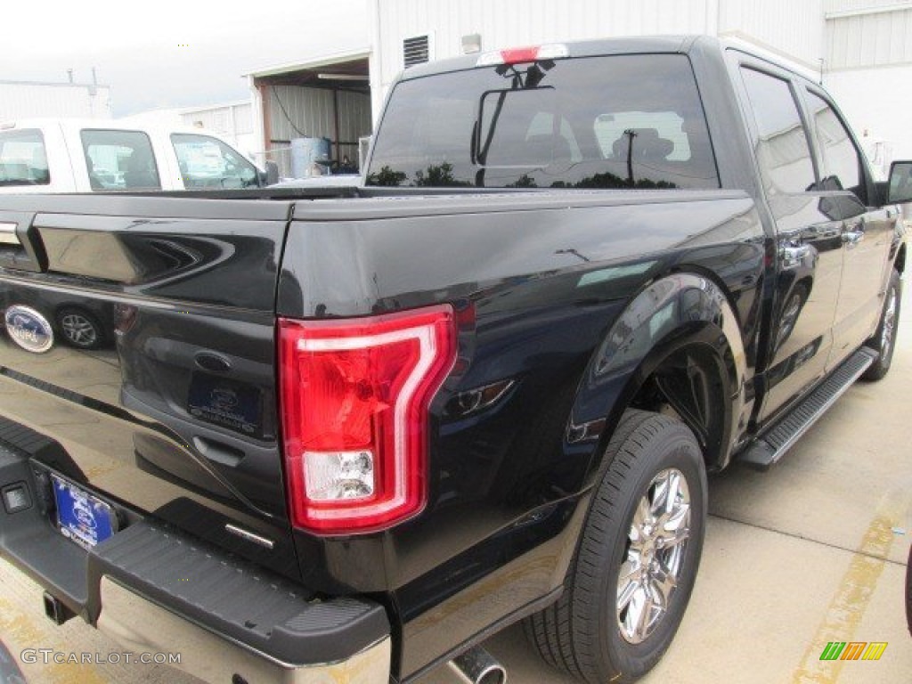 2015 F150 XLT SuperCrew - Tuxedo Black Metallic / Medium Earth Gray photo #18