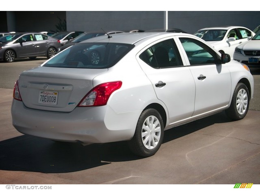 2014 Versa 1.6 S Sedan - Brilliant Silver / Charcoal photo #11