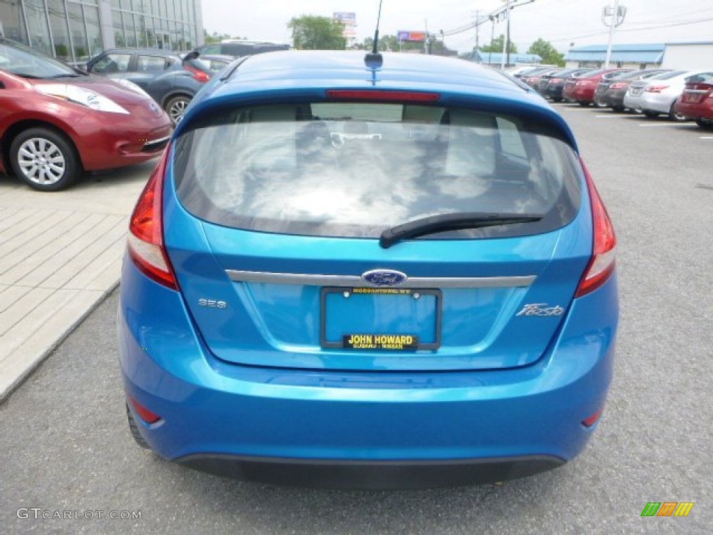 2012 Fiesta SES Hatchback - Blue Candy Metallic / Oxford White/Charcoal Black photo #5