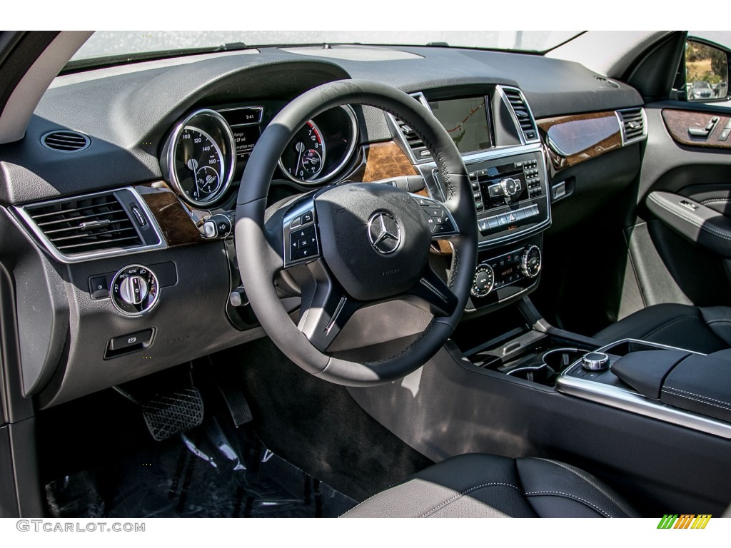 2015 Mercedes-Benz ML 350 Interior Color Photos