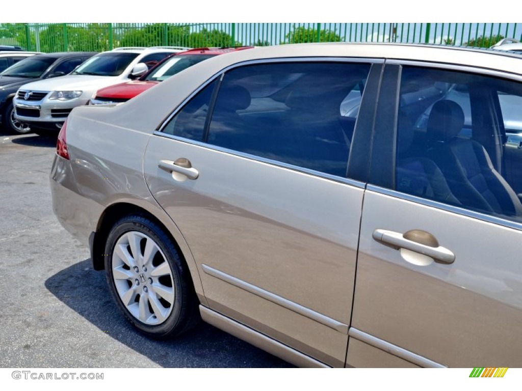 2007 Accord EX-L V6 Sedan - Desert Mist Metallic / Ivory photo #10