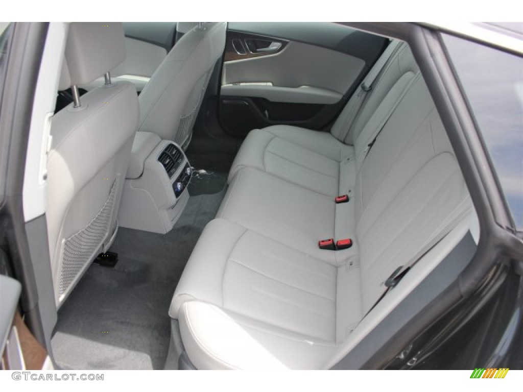 2016 Audi A7 3.0 TFSI Premium Plus quattro Rear Seat Photo #105044598