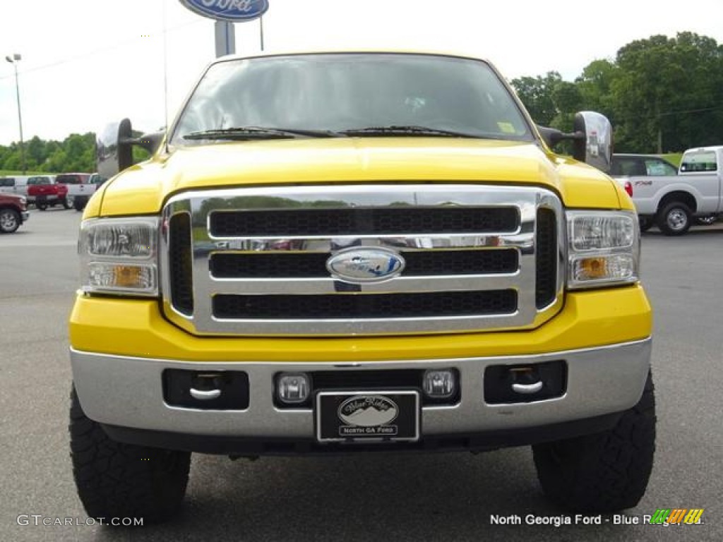 2006 F350 Super Duty Amarillo Edition Crew Cab 4x4 - Blazing Yellow / Black photo #8