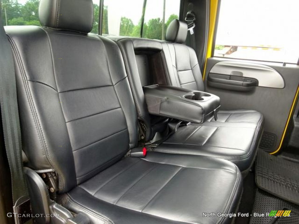 2006 F350 Super Duty Amarillo Edition Crew Cab 4x4 - Blazing Yellow / Black photo #15