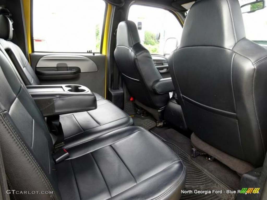 2006 F350 Super Duty Amarillo Edition Crew Cab 4x4 - Blazing Yellow / Black photo #35