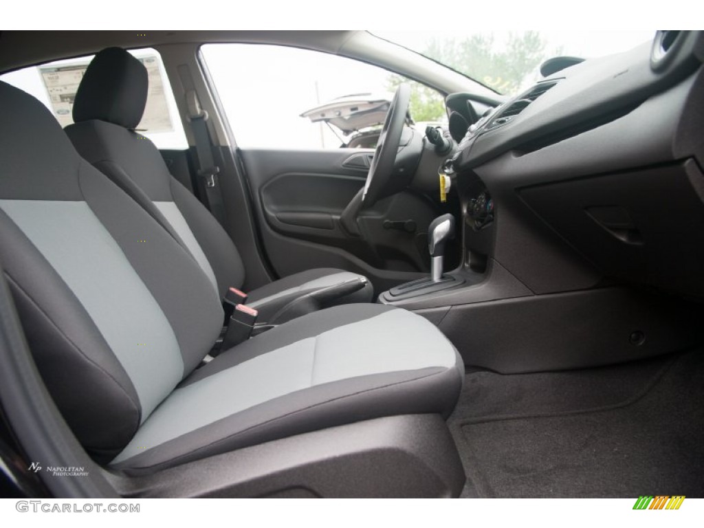 2015 Fiesta S Sedan - Tuxedo Black Metallic / Charcoal Black photo #7