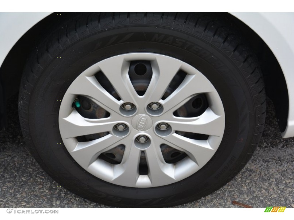 2010 Forte LX - Clear White / Coffee photo #17