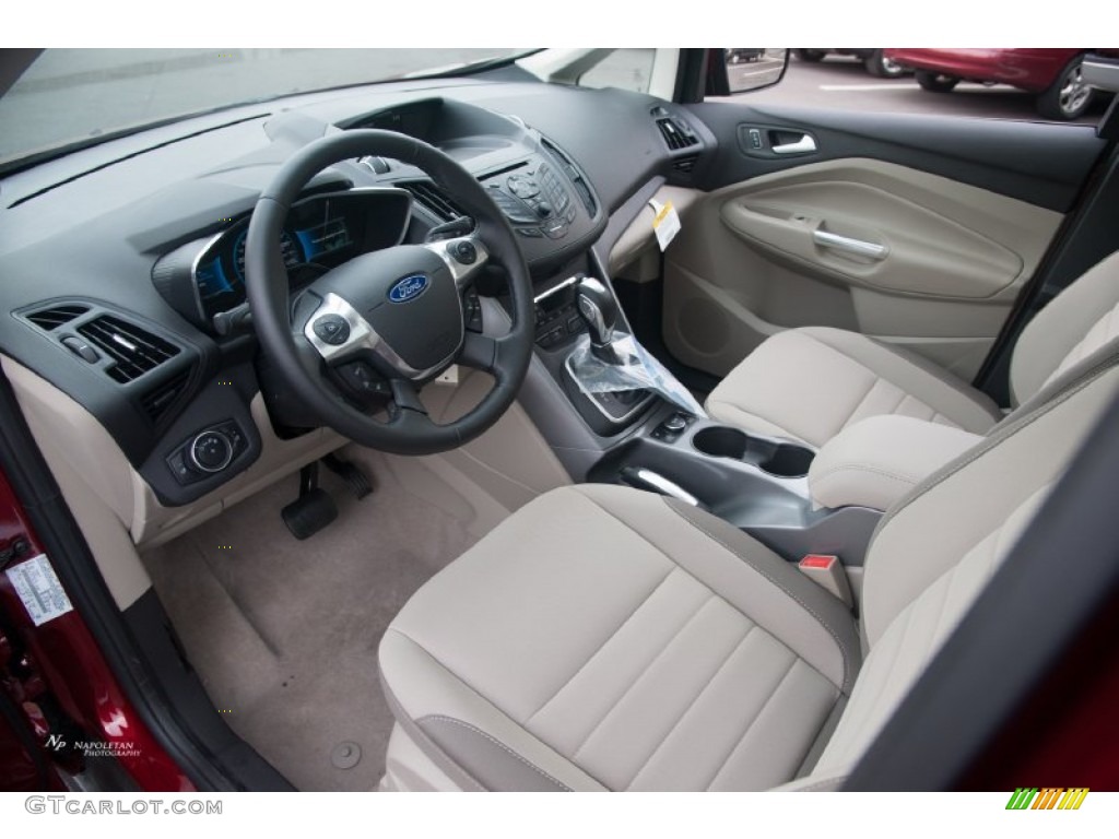 Medium Light Stone Interior 2015 Ford C-Max Hybrid SE Photo #105073659