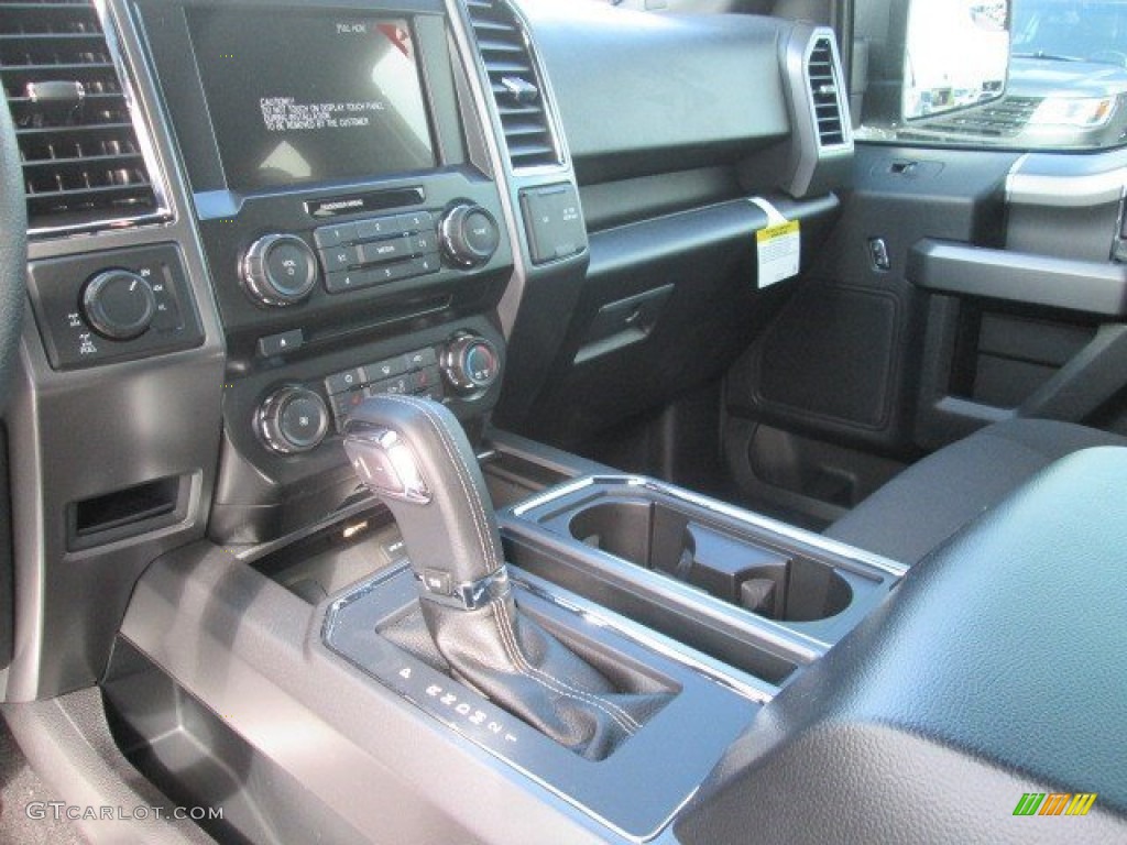 2015 F150 XLT SuperCrew 4x4 - Oxford White / Black photo #39