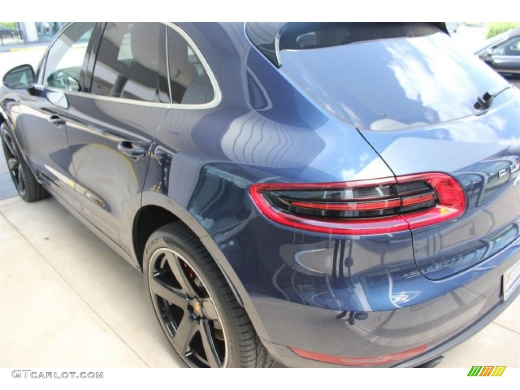 2015 Macan Turbo - Dark Blue Metallic / Agate Grey photo #6