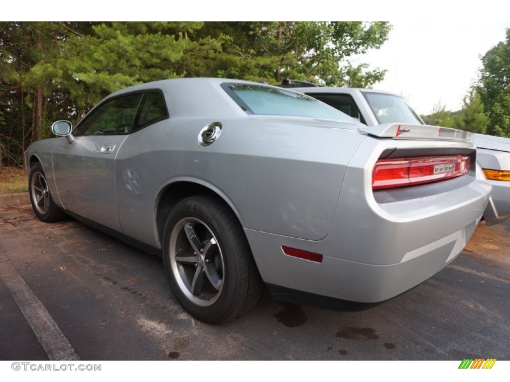 2010 Challenger SE - Bright Silver Metallic / Dark Slate Gray photo #2