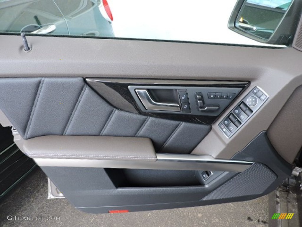 2015 Mercedes-Benz GLK 250 BlueTEC 4Matic Door Panel Photos