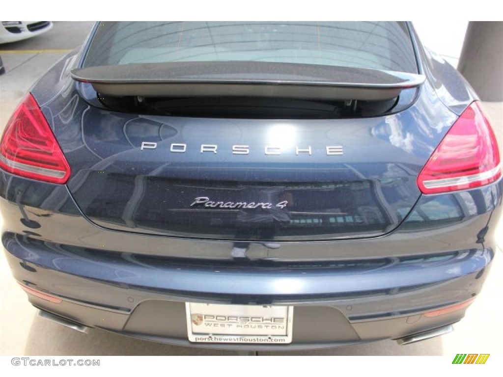 2015 Panamera 4 - Dark Blue Metallic / Black photo #8