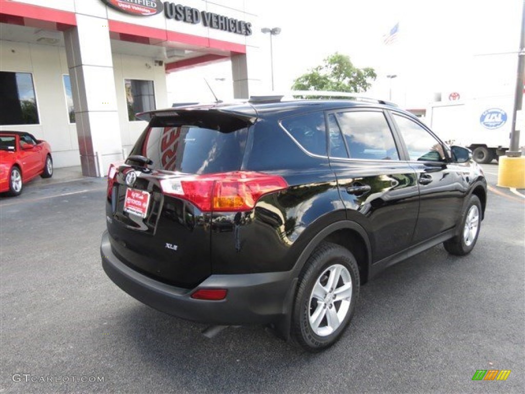 2013 RAV4 XLE - Black / Beige photo #7