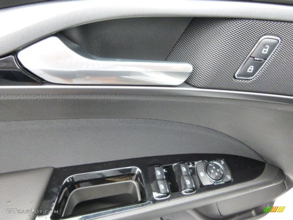 2016 Ford Fusion SE AWD Charcoal Black Door Panel Photo #105097161