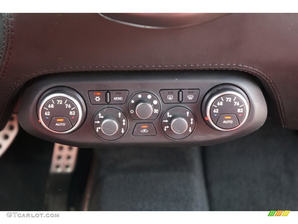 2012 Ferrari 458 Italia Controls Photo #105104240