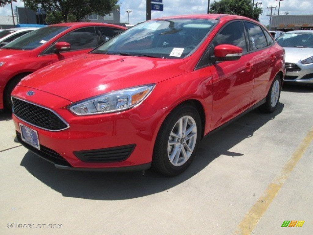 2015 Focus SE Sedan - Race Red / Charcoal Black photo #7