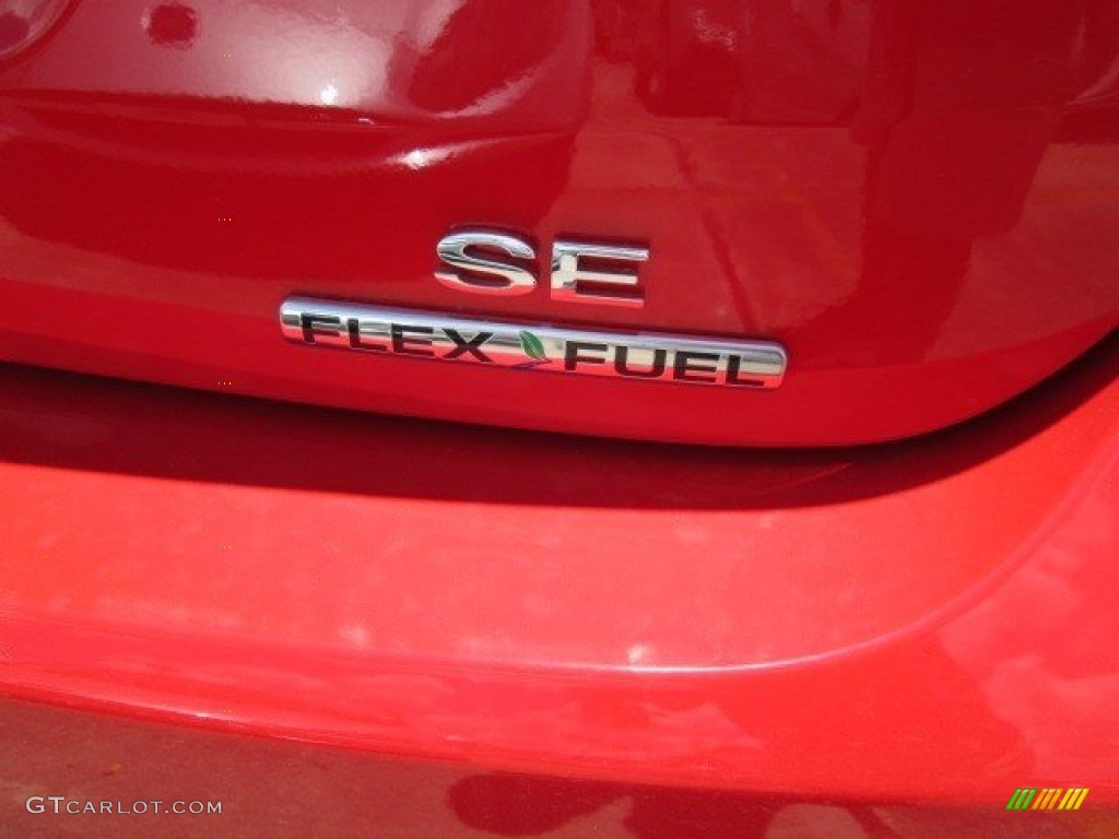 2015 Focus SE Sedan - Race Red / Charcoal Black photo #12