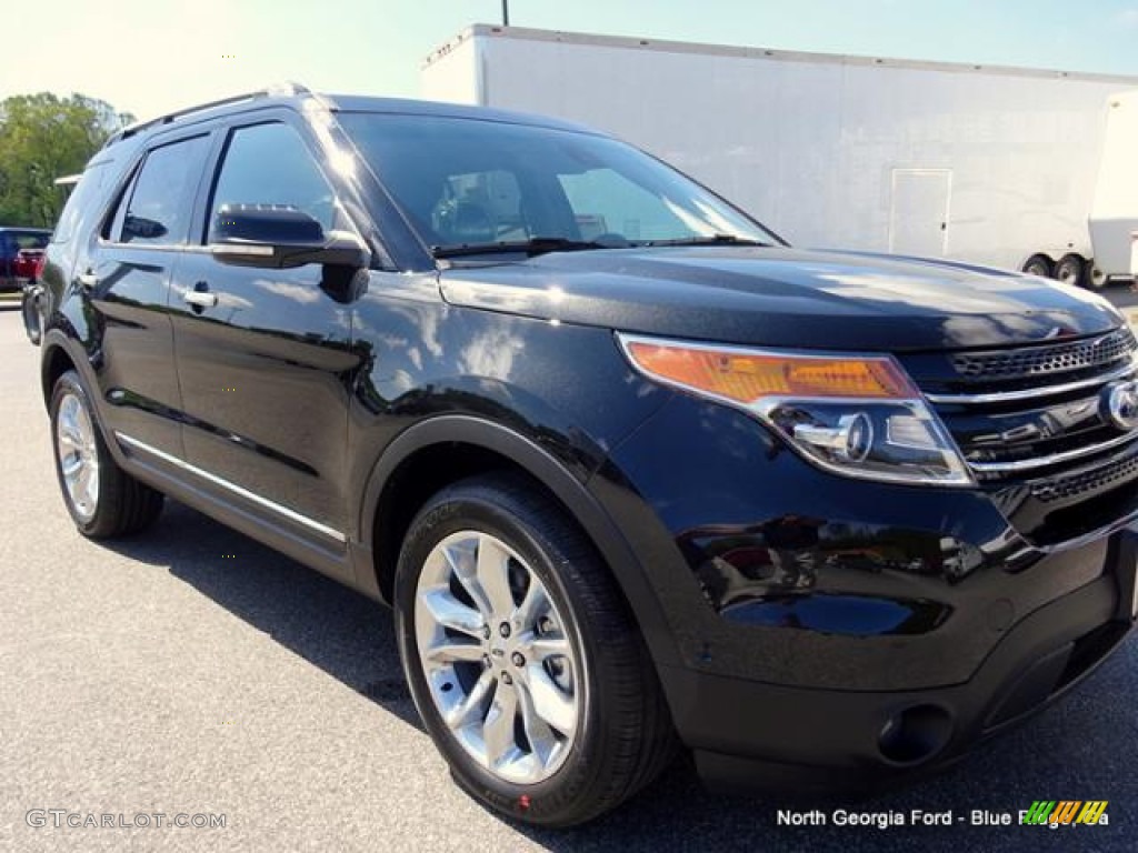 2015 Explorer Limited 4WD - Tuxedo Black / Pecan photo #36
