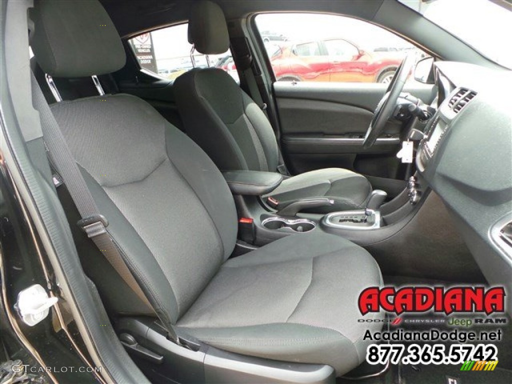 2013 Avenger SXT - Black / Black/Red photo #23