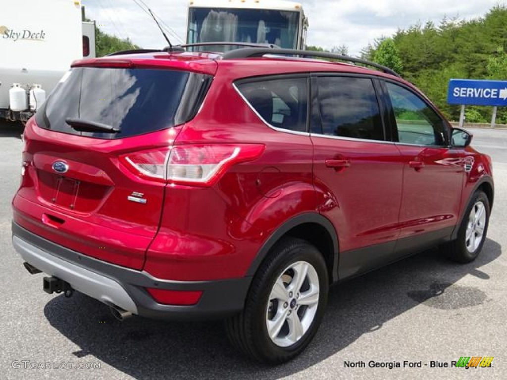 2015 Escape SE 4WD - Ruby Red Metallic / Charcoal Black photo #5