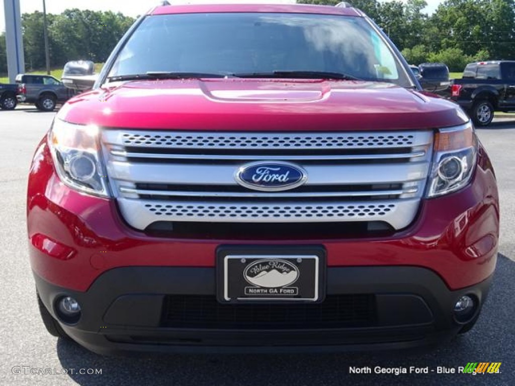 2015 Explorer XLT - Ruby Red / Medium Light Stone photo #8