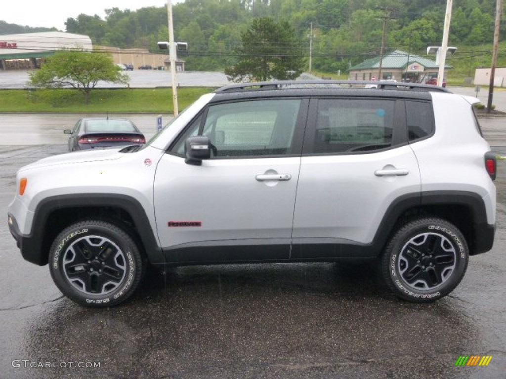 2015 Renegade Trailhawk 4x4 - Glacier Metallic / Black photo #2