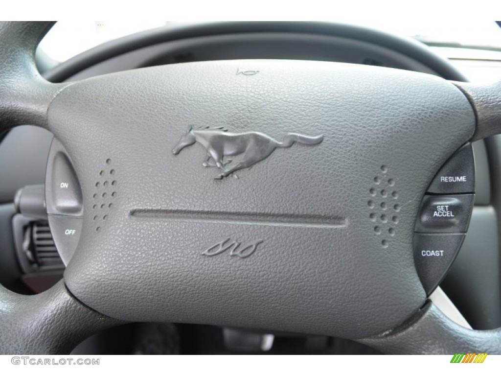 2002 Mustang V6 Coupe - Laser Red Metallic / Dark Charcoal photo #14