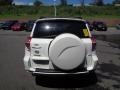 Super White - RAV4 I4 4WD Photo No. 6