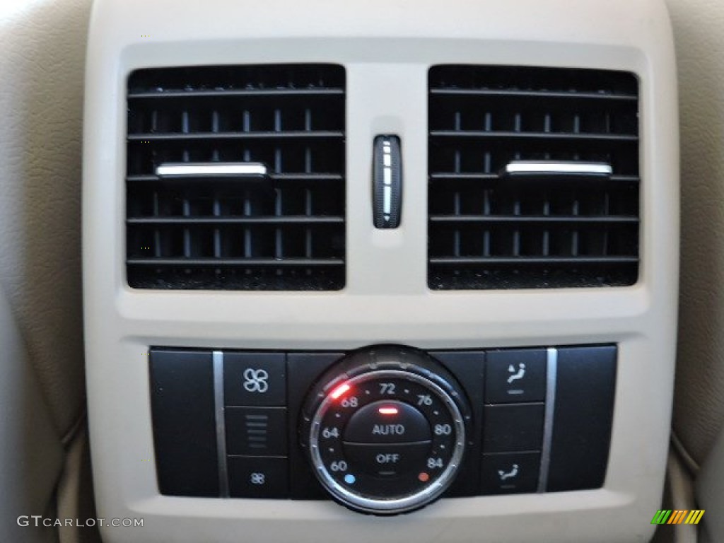 2013 Mercedes-Benz GL 450 4Matic Controls Photo #105120480