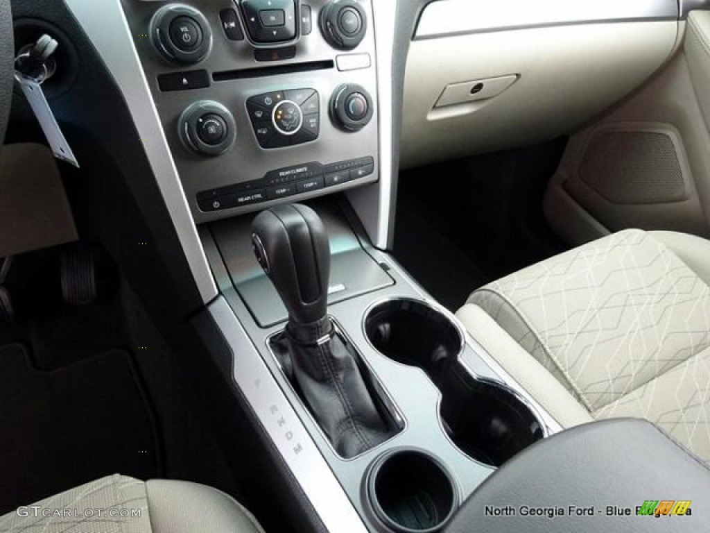 2015 Explorer FWD - Oxford White / Medium Light Stone photo #25