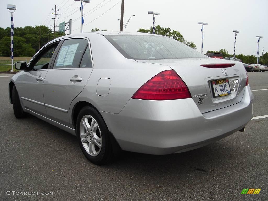 2006 Accord EX Sedan - Alabaster Silver Metallic / Black photo #3