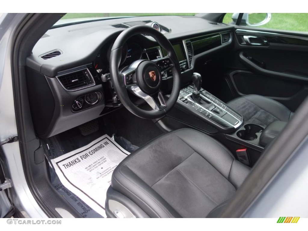Black Interior 2015 Porsche Macan S Photo #105128413