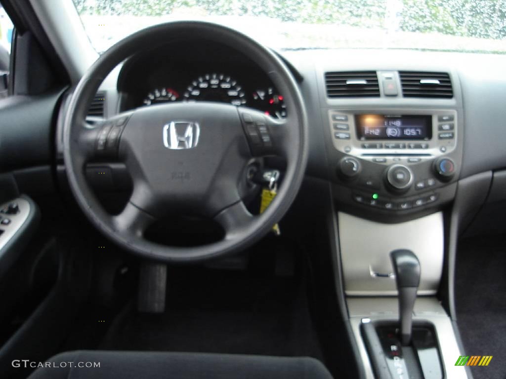 2006 Accord EX Sedan - Alabaster Silver Metallic / Black photo #17