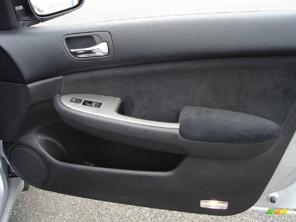 2006 Accord EX Sedan - Alabaster Silver Metallic / Black photo #18