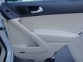 Pure White - Tiguan SE Photo No. 20