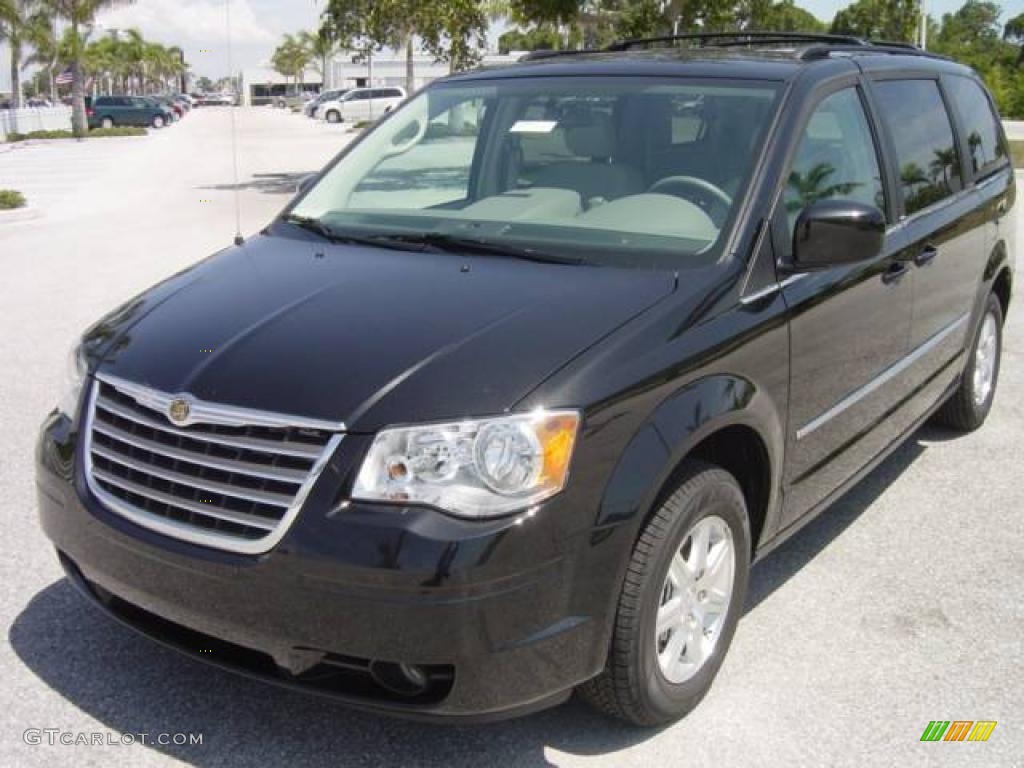 2009 Town & Country Touring - Brilliant Black Crystal Pearl / Medium Slate Gray/Light Shale photo #2